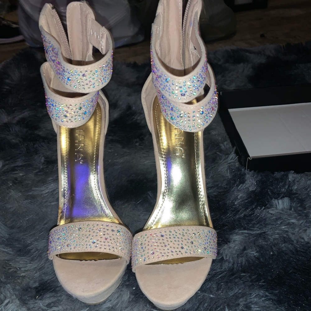 Liliana heels
